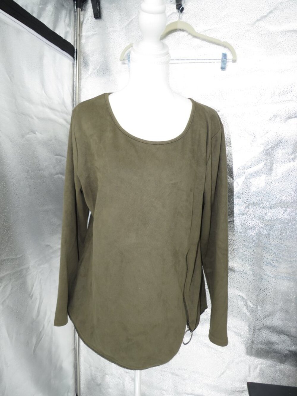 Cubism Olive Green Faux Suede Tunic Top XL Zip Front Long Sleeve Top Stretch